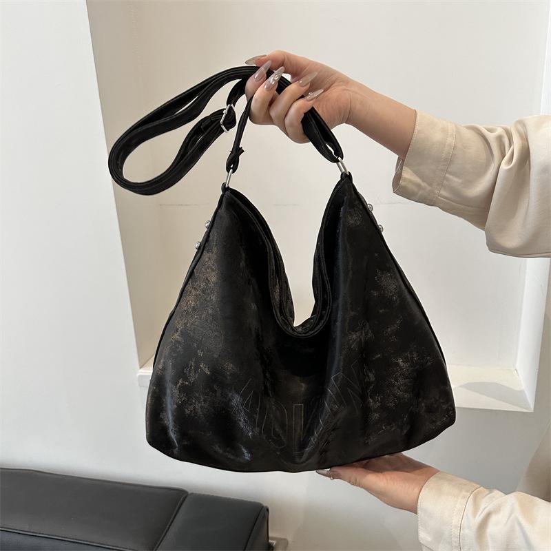 Bags |  Womens Large 1945 Soft Hobo Bag In Crinkled Calfskin